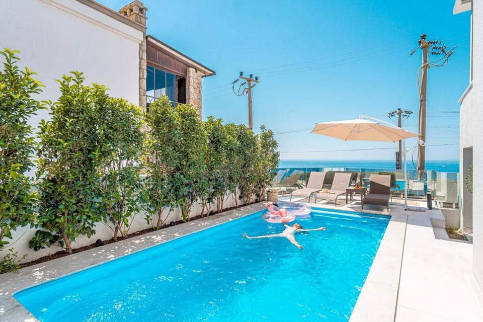 Villa 18 by Çimentepe Residence Deluxe - Villa with Heated Pool in Yalikavak Villa in Yalıkavak