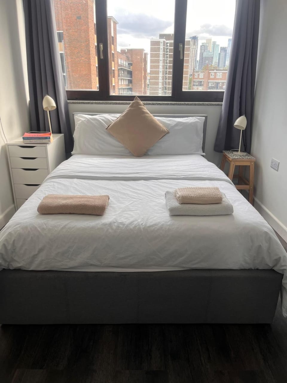Bed, Photo of the whole room, Bedroom, towels
