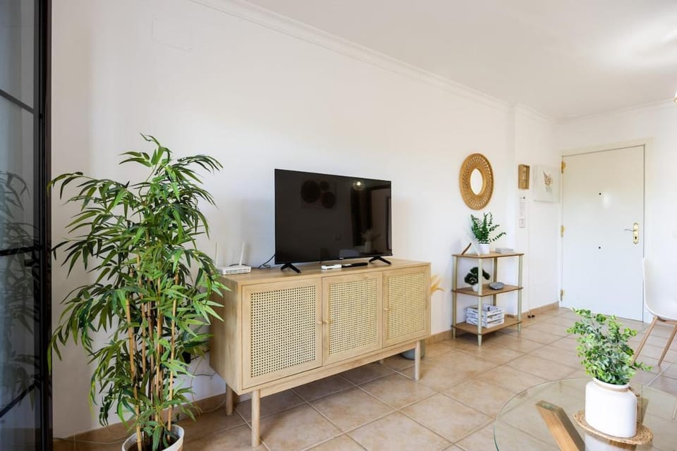 Communal lounge/ TV room, TV and multimedia, Evening entertainment