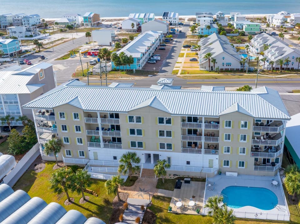 The Villas #302 by Pristine Properties Vacation Rentals Apartment in Mexico Beach