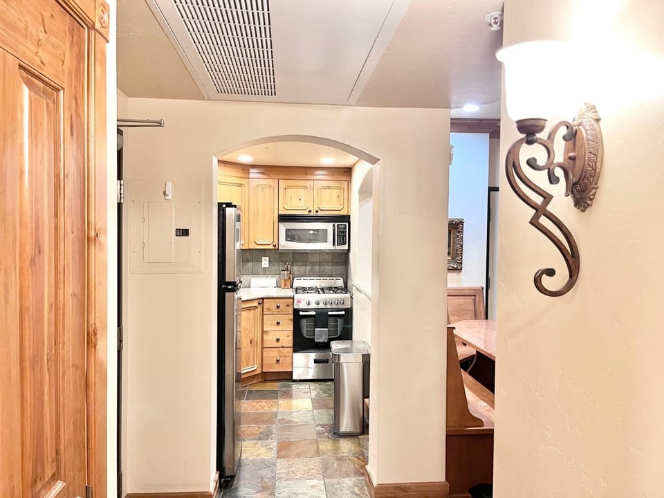 Family Friendly King Villa with Kitchen Near Ski Resorts - 1049 Apartment in Midway
