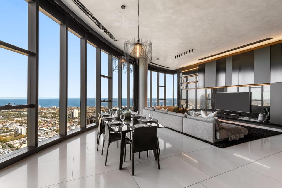 Living room, Dining area
