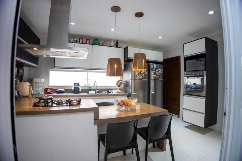 Coffee/tea facilities, Kitchen or kitchenette, Food and drinks, Dining area, Food, minibar, oven, pet friendly, stove, toaster