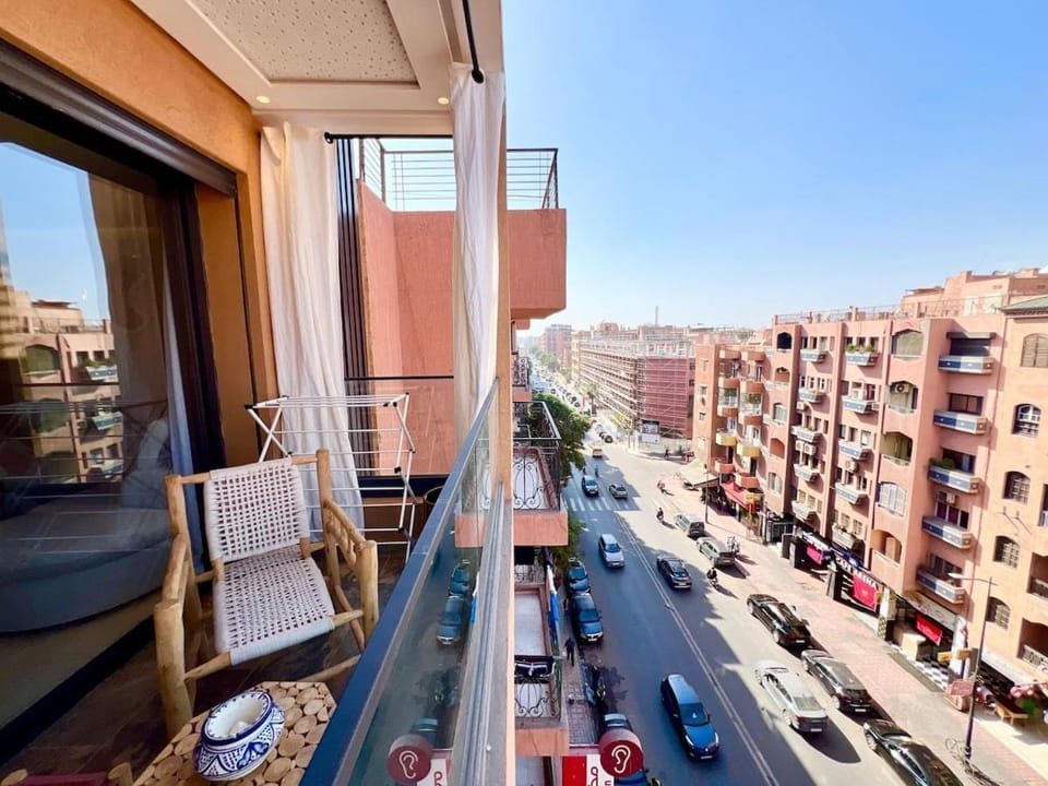 Day, Neighbourhood, View (from property/room), Balcony/Terrace, City view