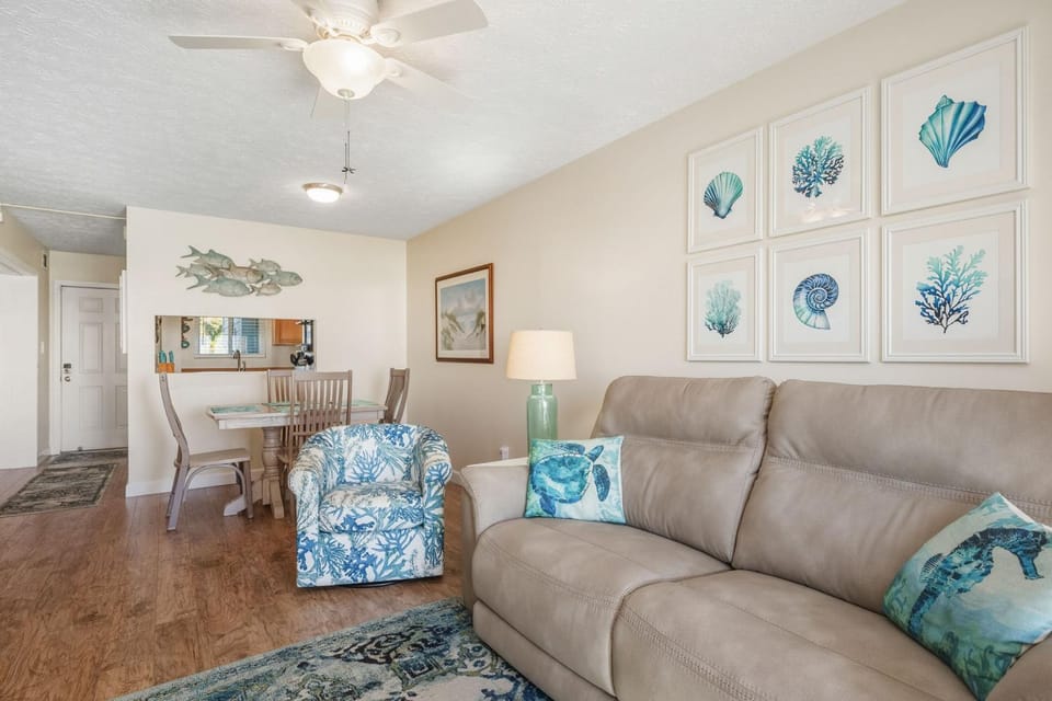 Sunset Haven by Oak Island Accommodations Apartment in Caswell Beach