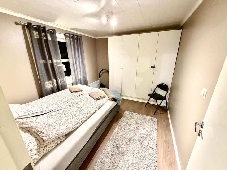 Aurora Stay - Cathedral and Cablecar view Apartment in Tromso