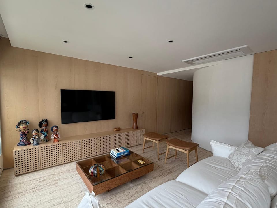 TV and multimedia, Living room