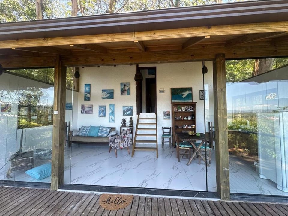 Casa confortável com uma bela vista na Praia da Ferrugem em SC House in Garopaba