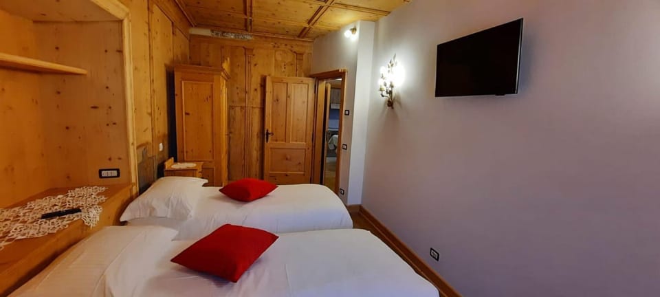 Bella Cortina - comodo al centro e impianti, con garage Apartment in Cortina d Ampezzo