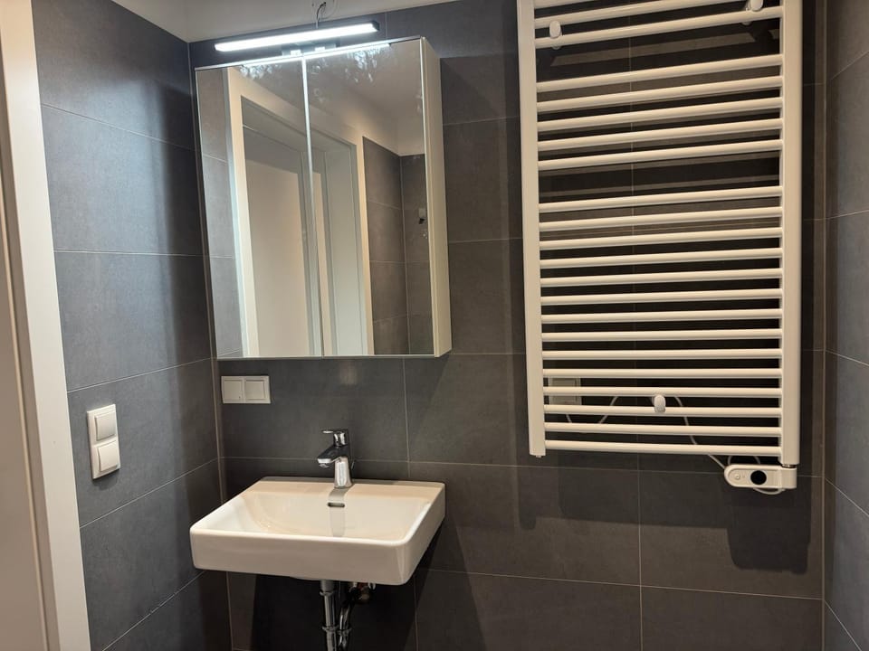Brand New Danube Apartment with Balcony and Free Parking Apartment in Vienna