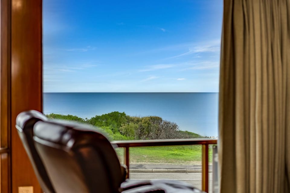 Green Bay 3 Unit 3 14 Merrilli - Beachfront - No Linen Included House in Port Elliot