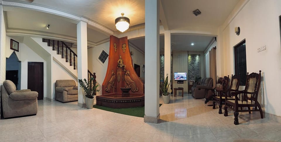 Home Living Unit Bed and Breakfast in Galle
