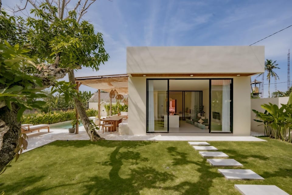 Property building, Garden view