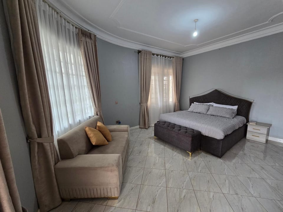 Sterling House Kampala Bed and Breakfast in Kampala