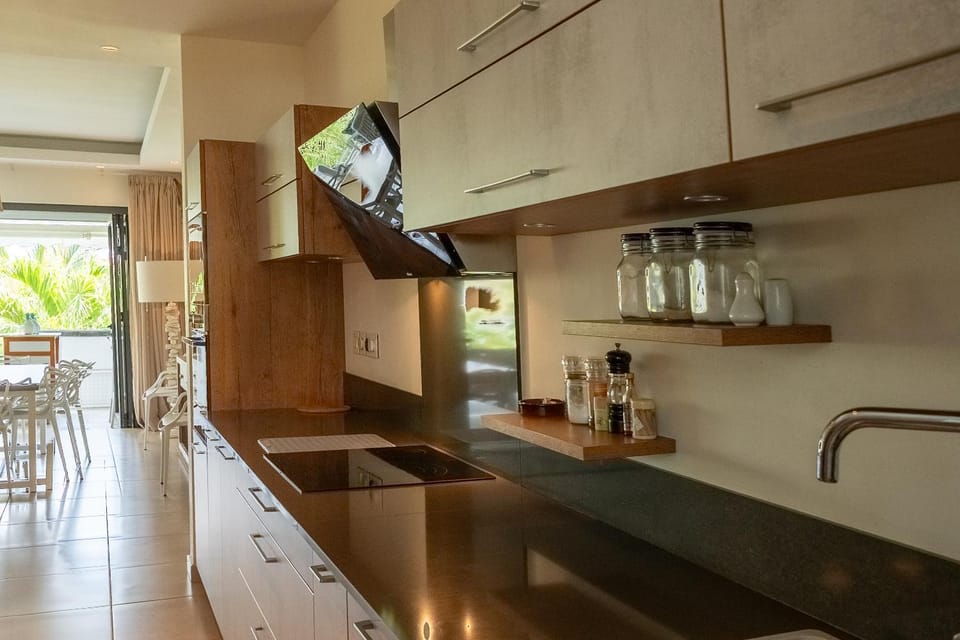 Apartment with large pool near beach Apartment in Grand Baie