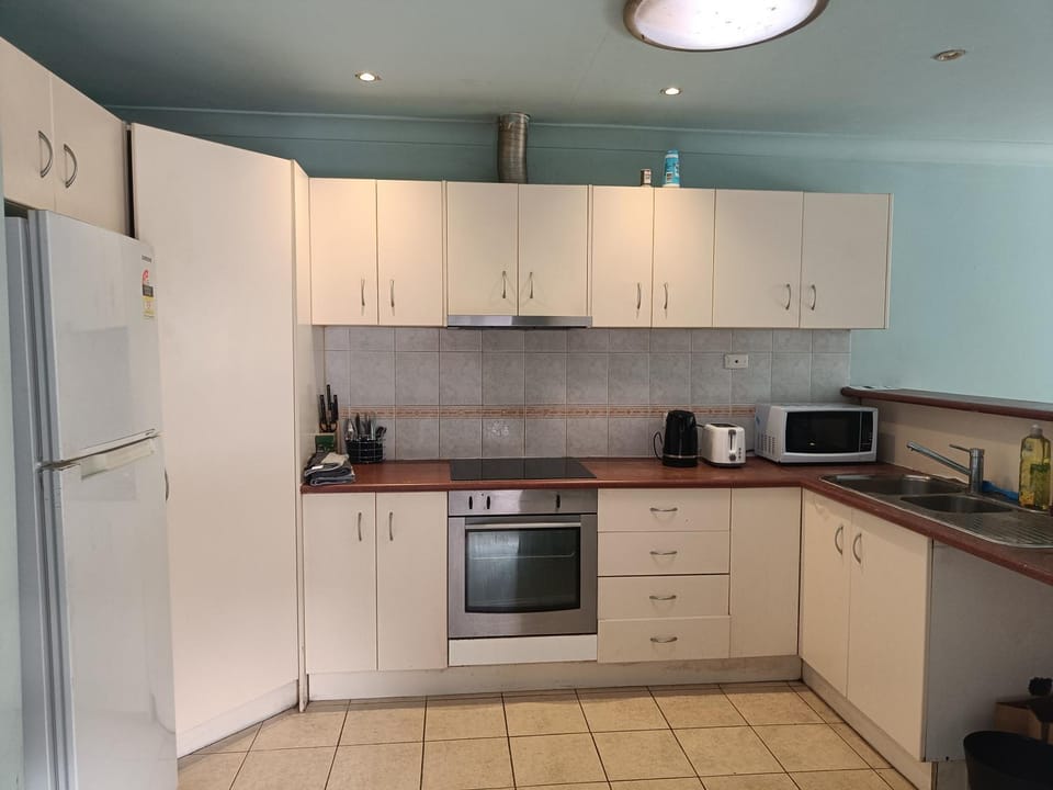 Budget Queen Room - 492 Vacation rental in Sydney