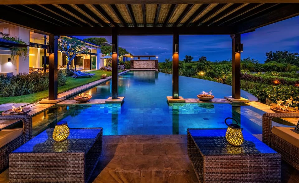Night, Swimming pool