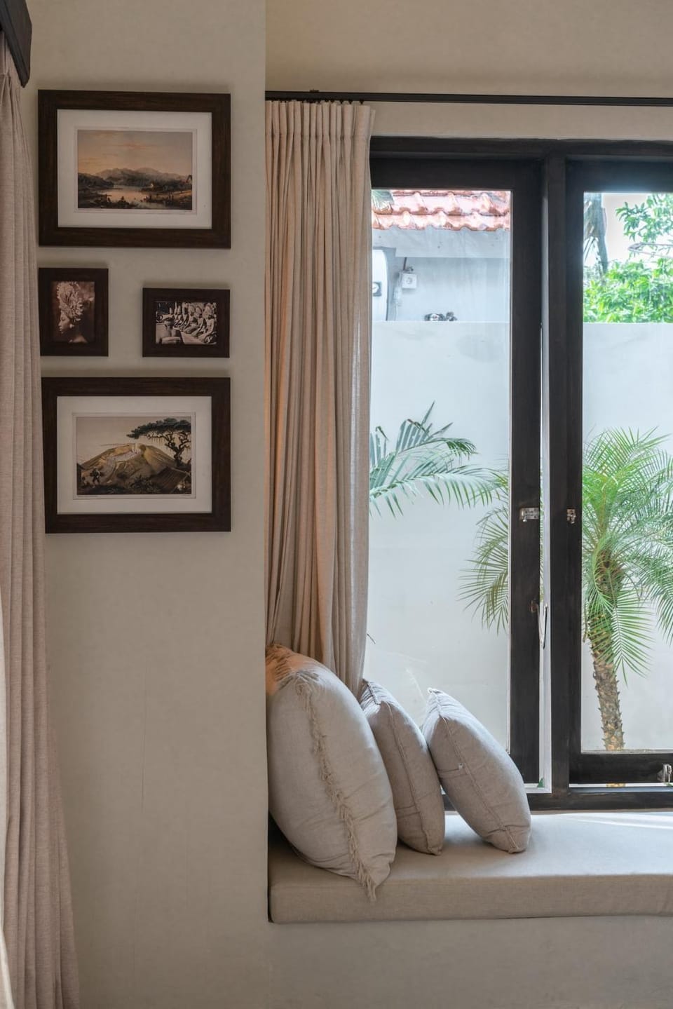 The Jungle - Luxurious & Tropical Concept - 3BR House in North Kuta