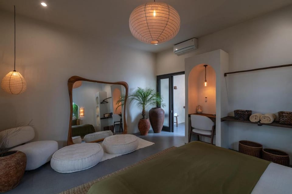 The Jungle - Luxurious & Tropical Concept - 3BR House in North Kuta