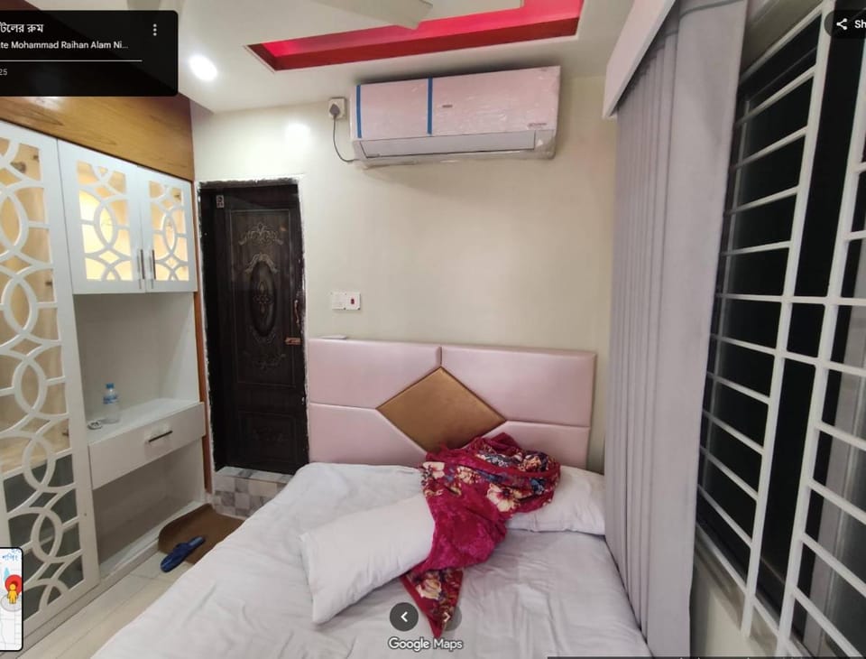 Bed, Bedroom, towels, wardrobe