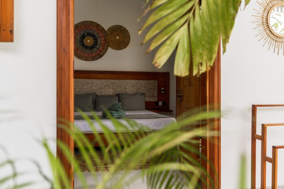 ISOLA - Surf House Hotel in Ahangama