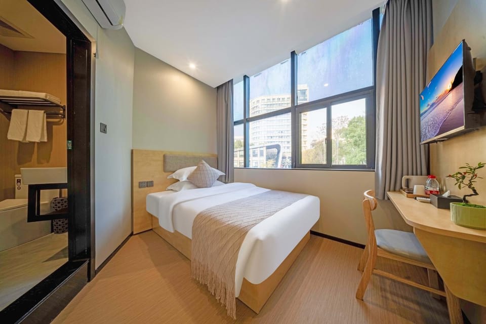 Bed, Bedroom