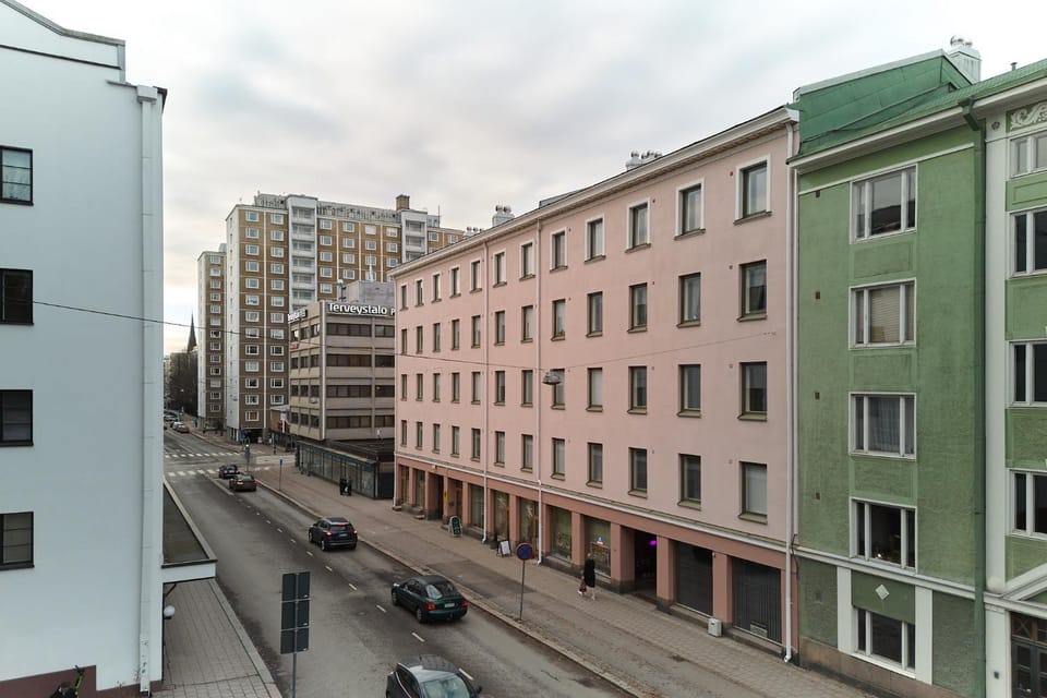 Property building, Day, Neighbourhood, City view, Street view, Location