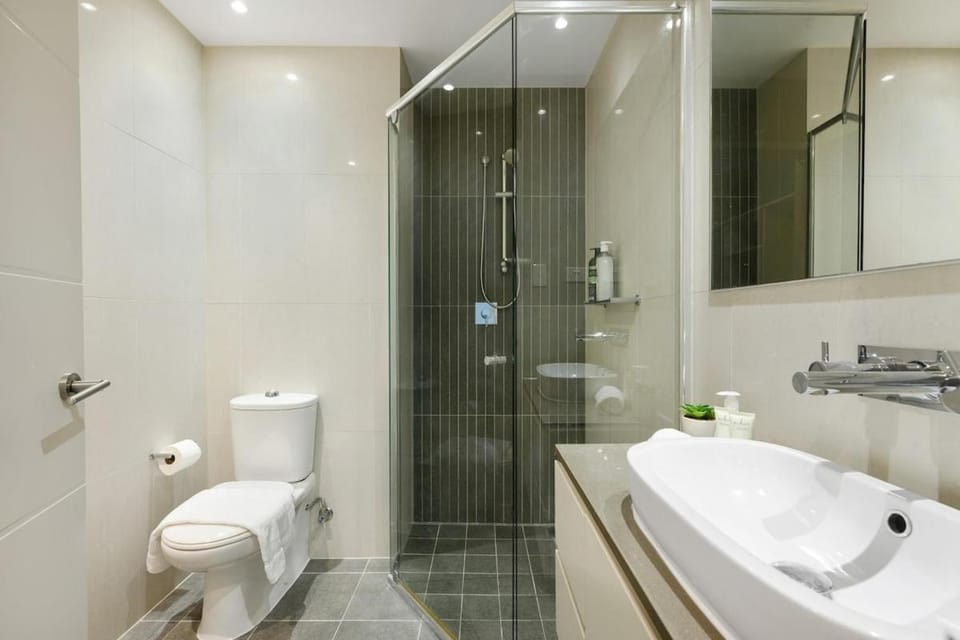 Modern Comfort Hurstville 3BR Wifi Train Business Apartment in Sydney