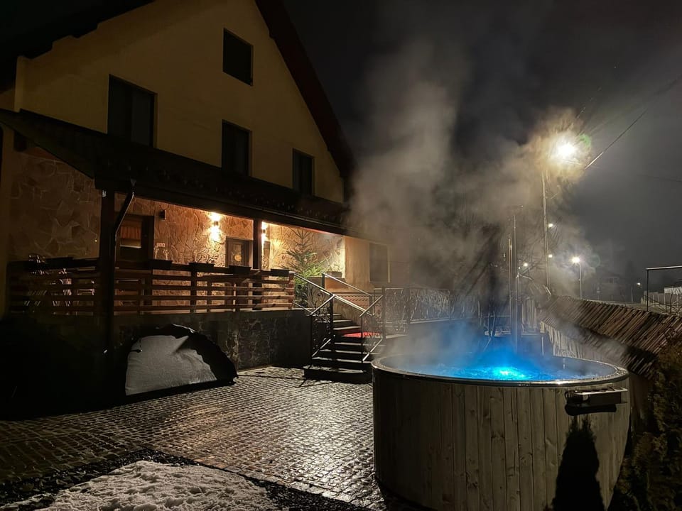 Night, Natural landscape, Hot Tub, Pool view