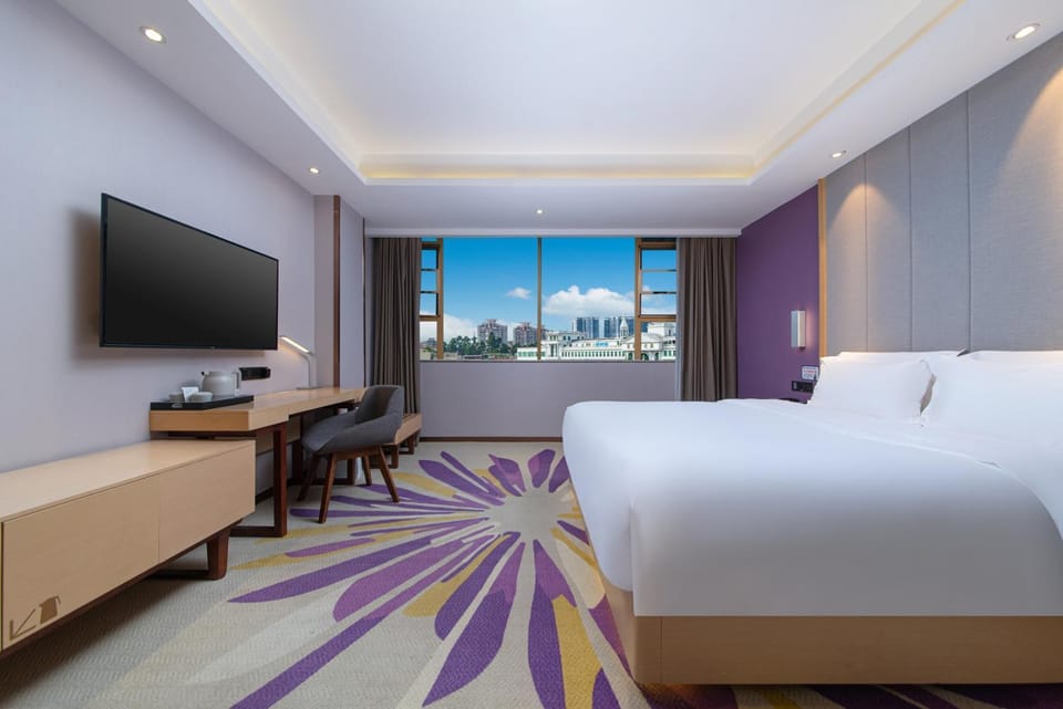 Communal lounge/ TV room, Bed, TV and multimedia, Photo of the whole room, Evening entertainment, Bedroom