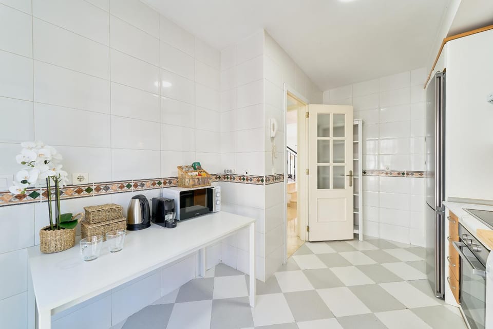 Kitchen or kitchenette, kitchen, kitchen