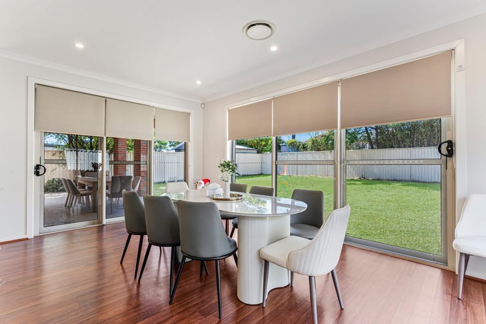 Coastal Retreat Spacious 5BR Haven in Maroubra Villa in Sydney
