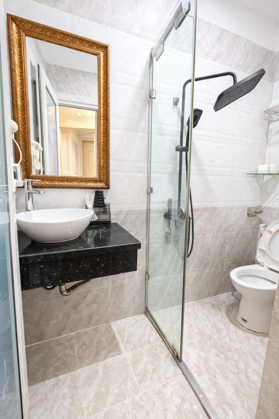 Crown Hotel Bui Vien Hotel in Ho Chi Minh City