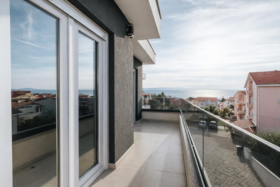 Patio, View (from property/room), Balcony/Terrace