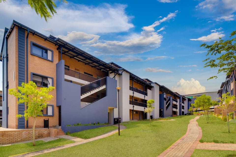 Home Affairs by Waterfall Apartment in Sandton