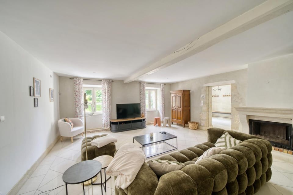 TV and multimedia, Living room