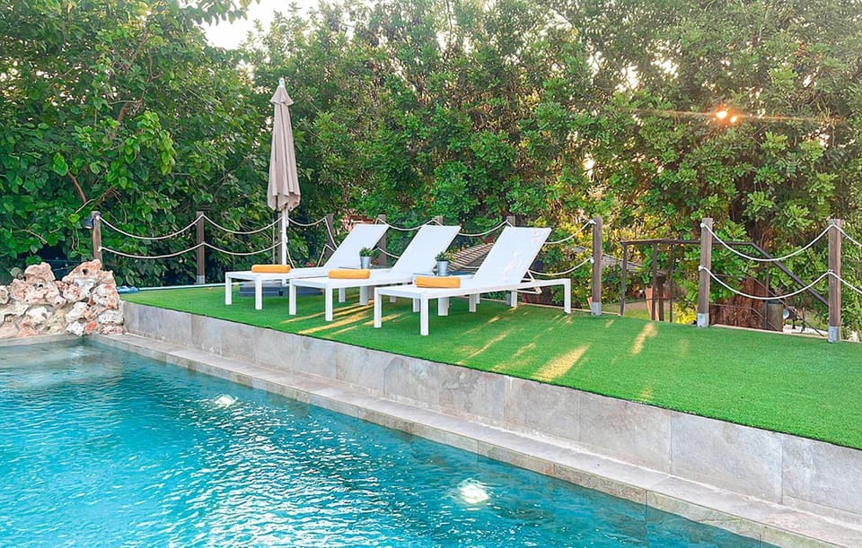 Swimming pool