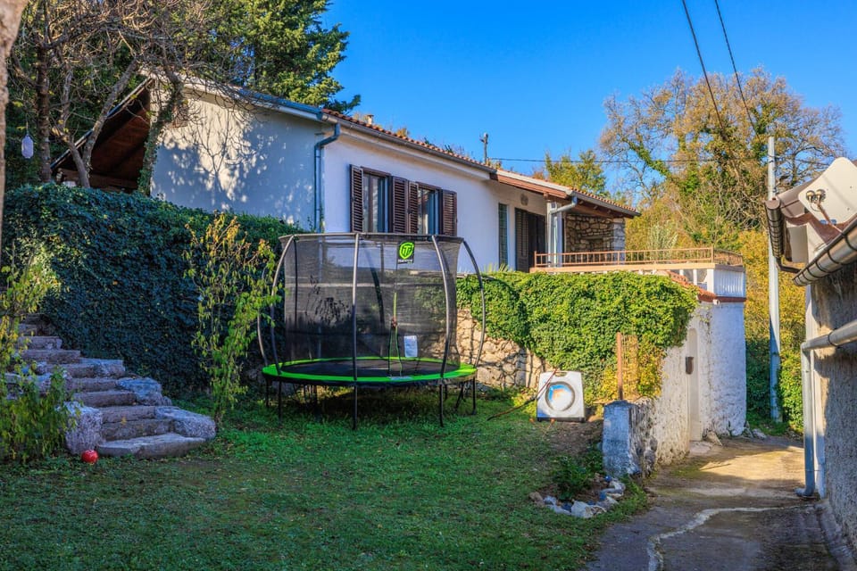 Property building, Garden