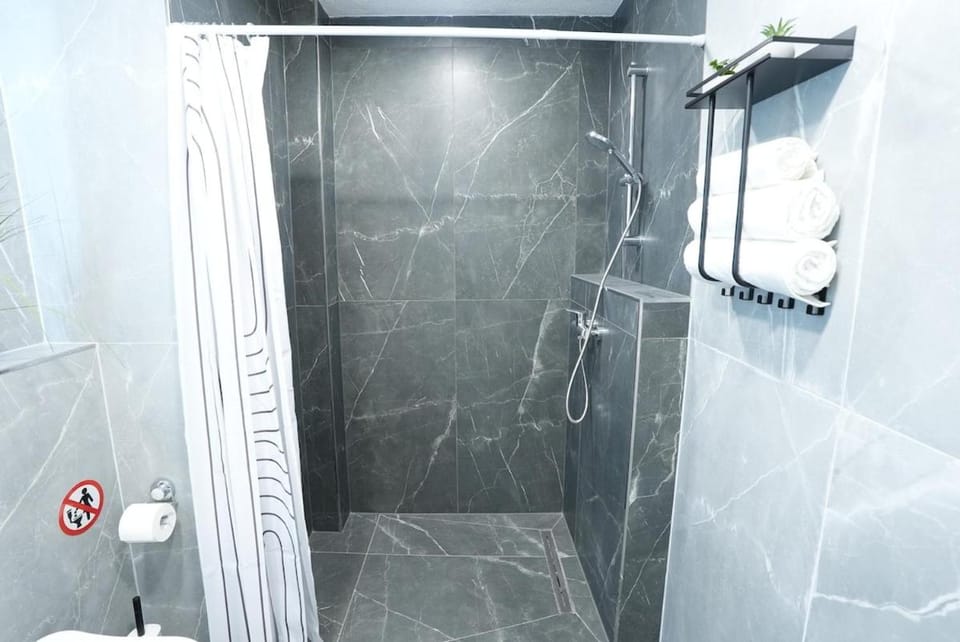 Luxury Apartments - Wohnung IA - Modernes Twin-Apartment III Stock Apartment in Rhineland-Palatinate