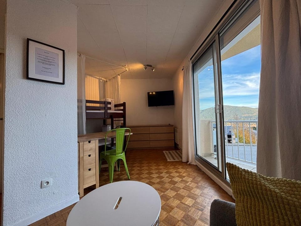 Studio lumineux - Les Angles Apartment in Occitanie