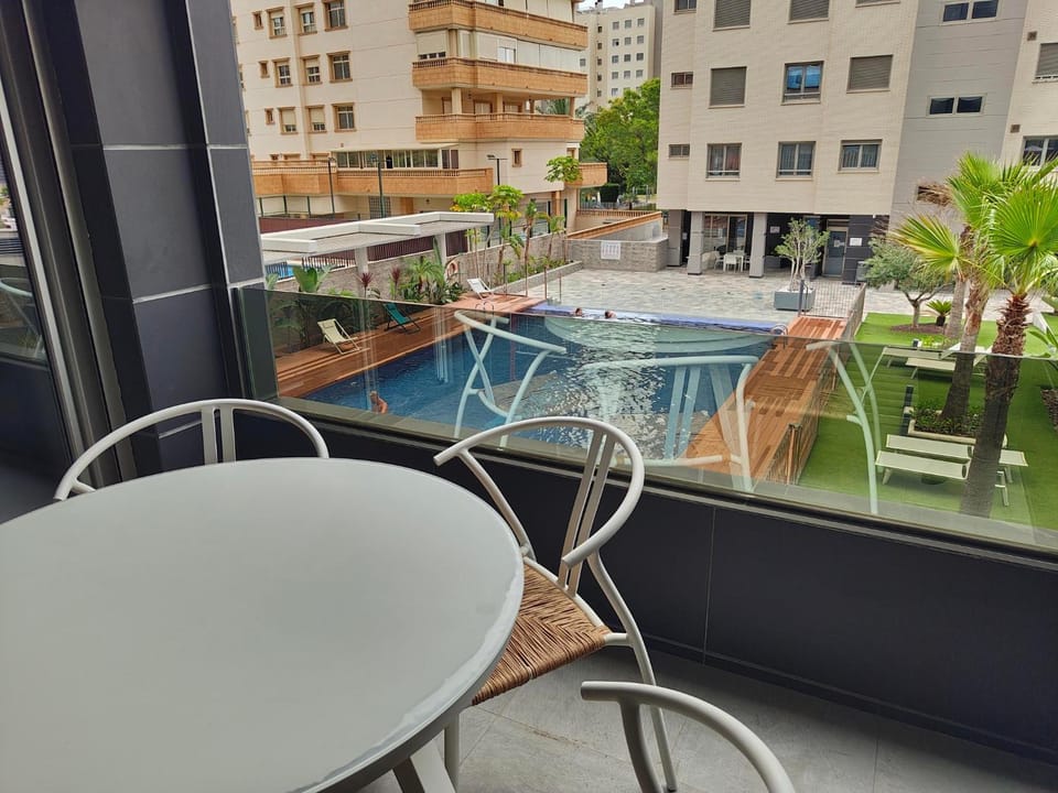 Balcony/Terrace, Pool view, Swimming pool