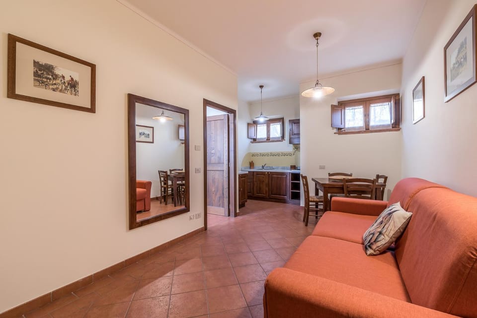 Sarzana-Charming Apartment Pool and BB Apartment in Sarzana