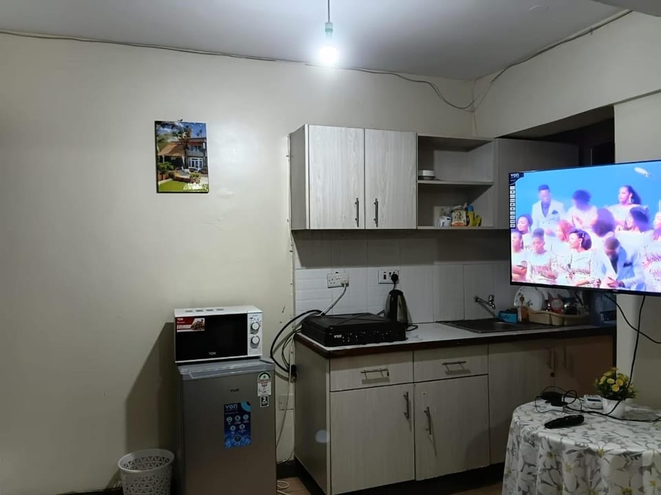 Executive Express Rooftop Pool suites- Ngara Hotel in Nairobi