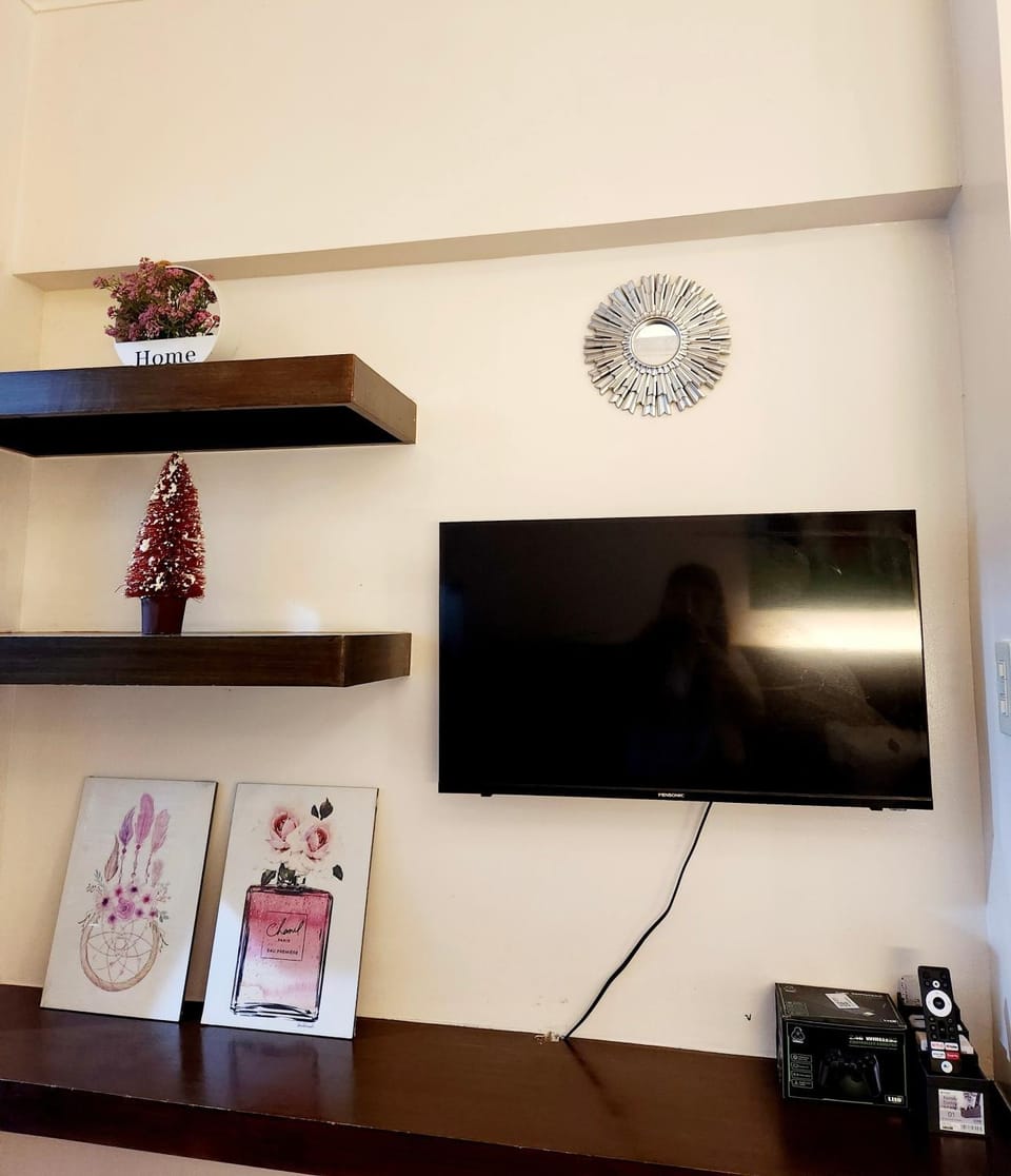 Tagaytay Condo Staycation- Taal-view with balcony Apartment hotel in Tagaytay