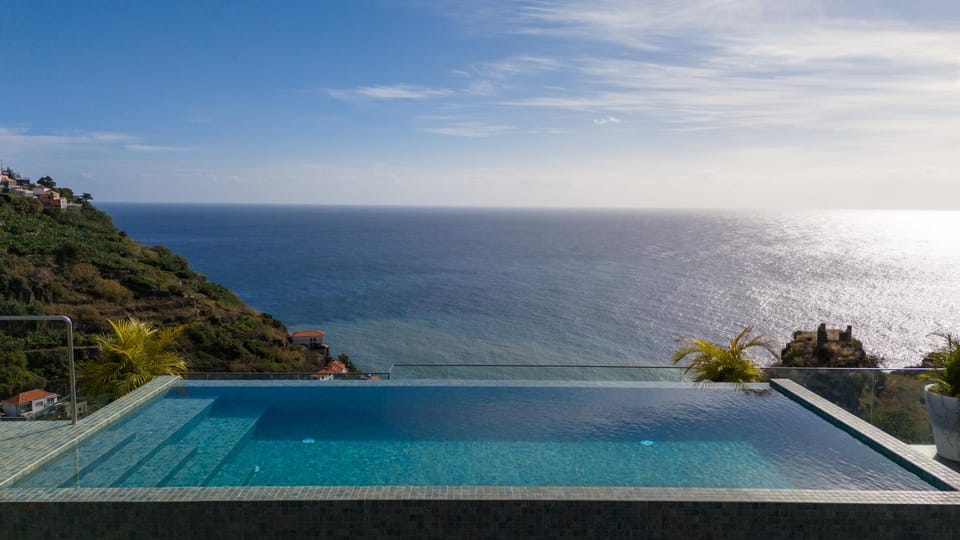 Pool view, Sea view, Swimming pool