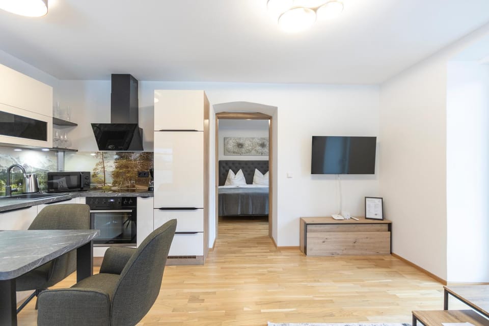 Living room, Dining area, Bedroom, kitchen