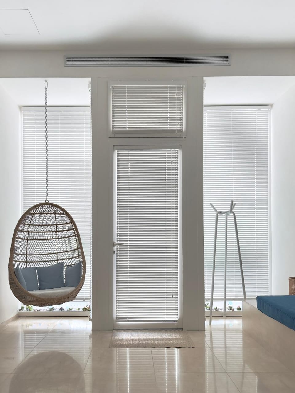 Living room, air conditioner