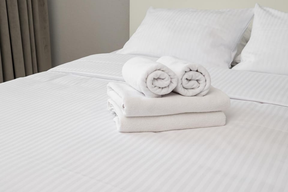 Bed, Photo of the whole room, Bedroom, towels