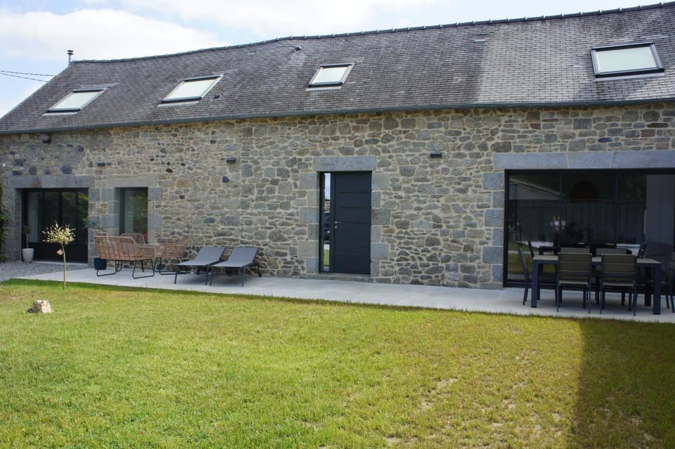 Breton house with pool House in Brittany