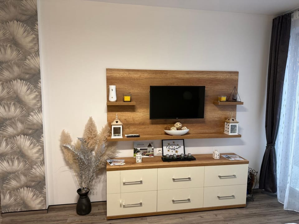 Crystal R31 Relax Apartment in Hungary